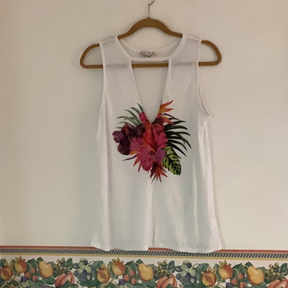 Express One Eleven Easy Tank w/Tropical Floral Print, Size M, White/Multi
